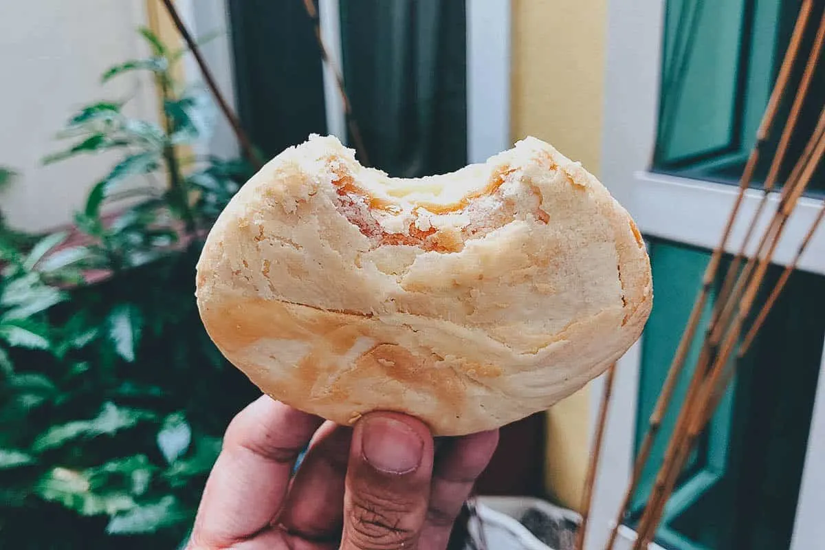 Things to Eat in Taiwan Taiwanese sun cake