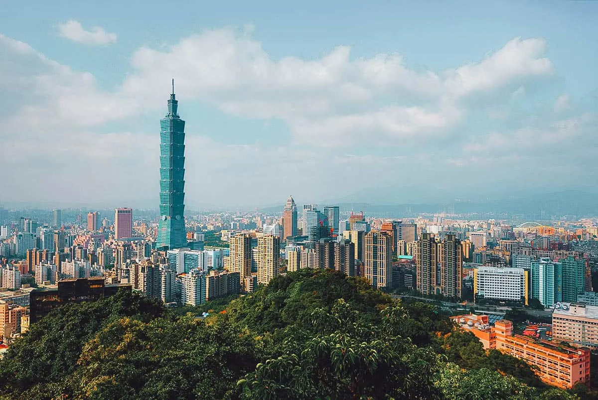 Elephant Mountain, Taipei, Taiwan Elephant Mountain, Taipei, Taiwan