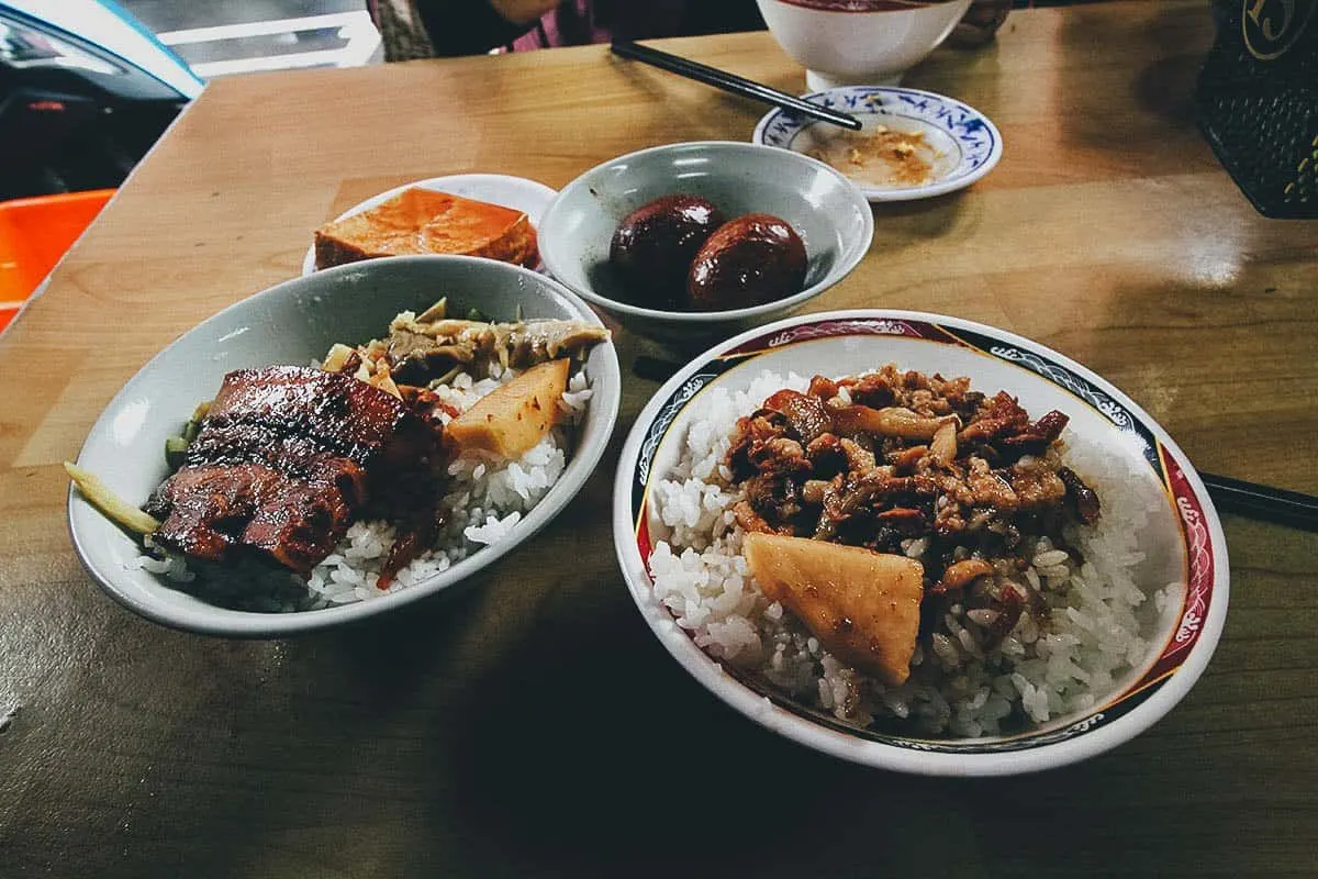 Lu rou fan and braised pork belly rice at Jin Feng in Taipei, Taiwan
