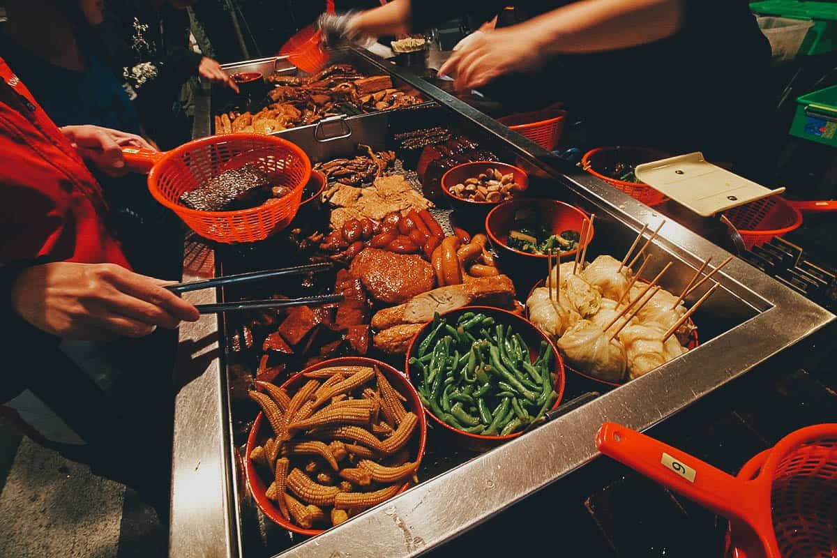 Lu wei at Zhongxiao Road Night Market in Taichung, Taiwan