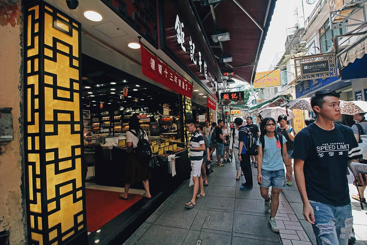 The Day-Tripper's Travel Guide to Macau