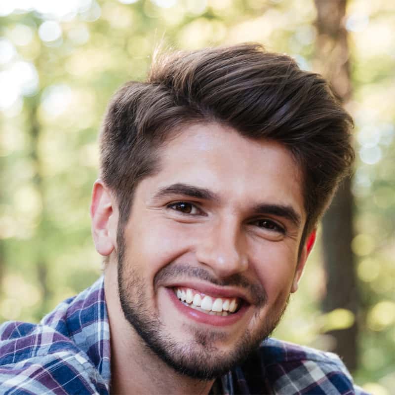 Ryan Smith, Mr.Abroad