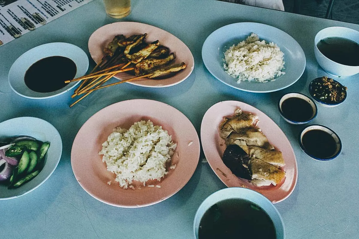 Thai food at Kiat Ocha restaurant in Chiang Mai