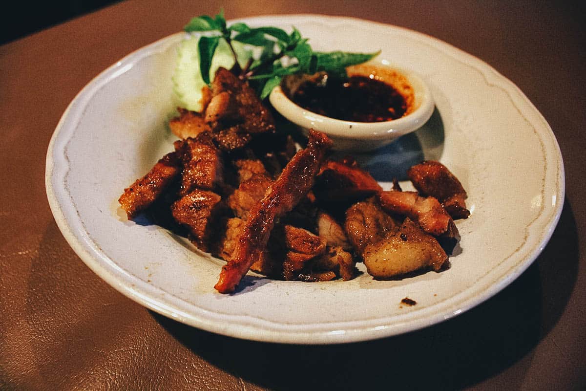 Grilled meat from Tong Tem Toh restaurant in Chiang Mai