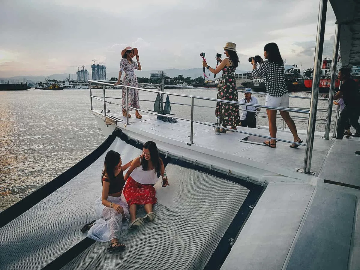 yacht dinner in cebu