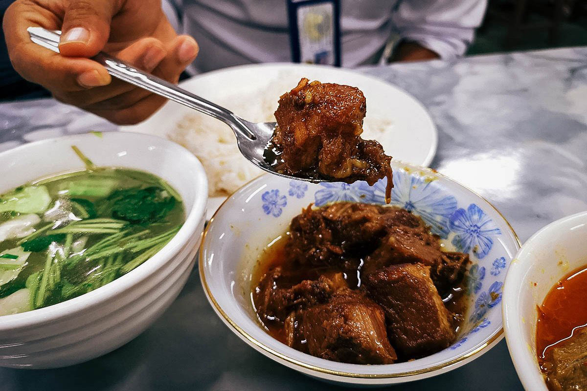 Yangon Food Tour: Get a Taste of Burmese Cuisine and Culture with A Chef’s Tour