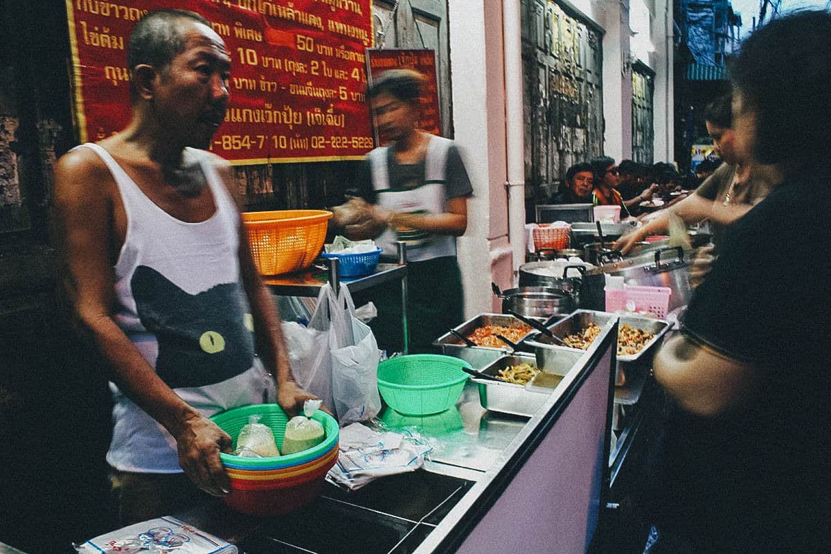 Khao Gaeng Jake Puey stall in Bangkok, Thailand