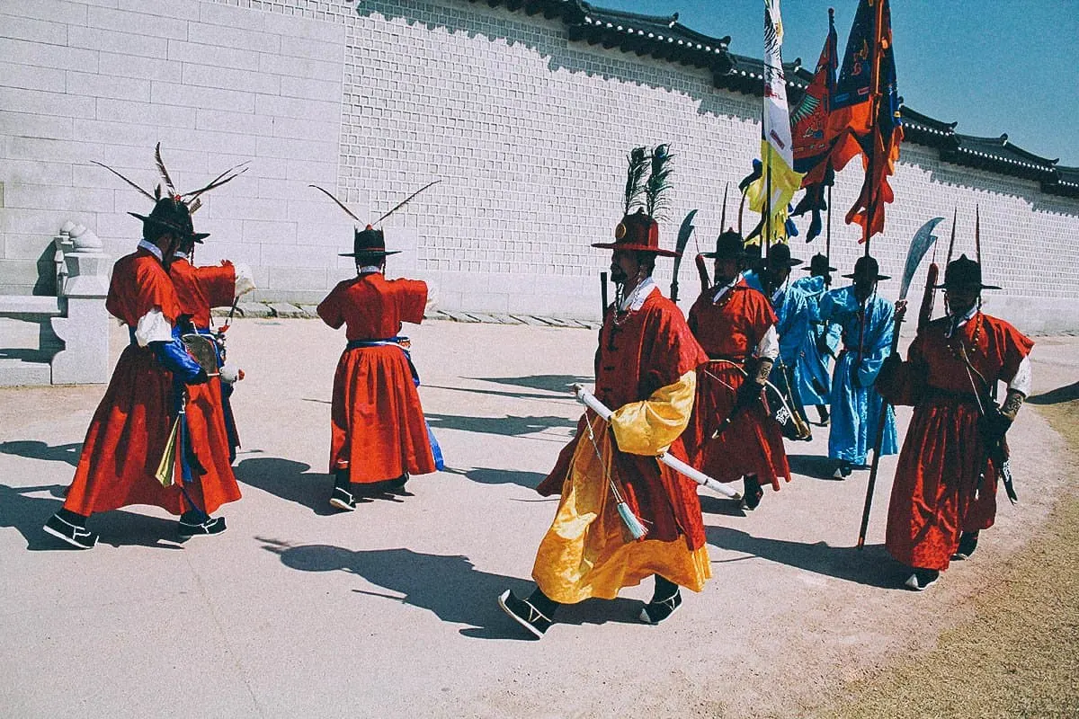 5 Days in Seoul: The Perfect Itinerary Changing of the guard at Gwanghwamun Gate in Seoul
