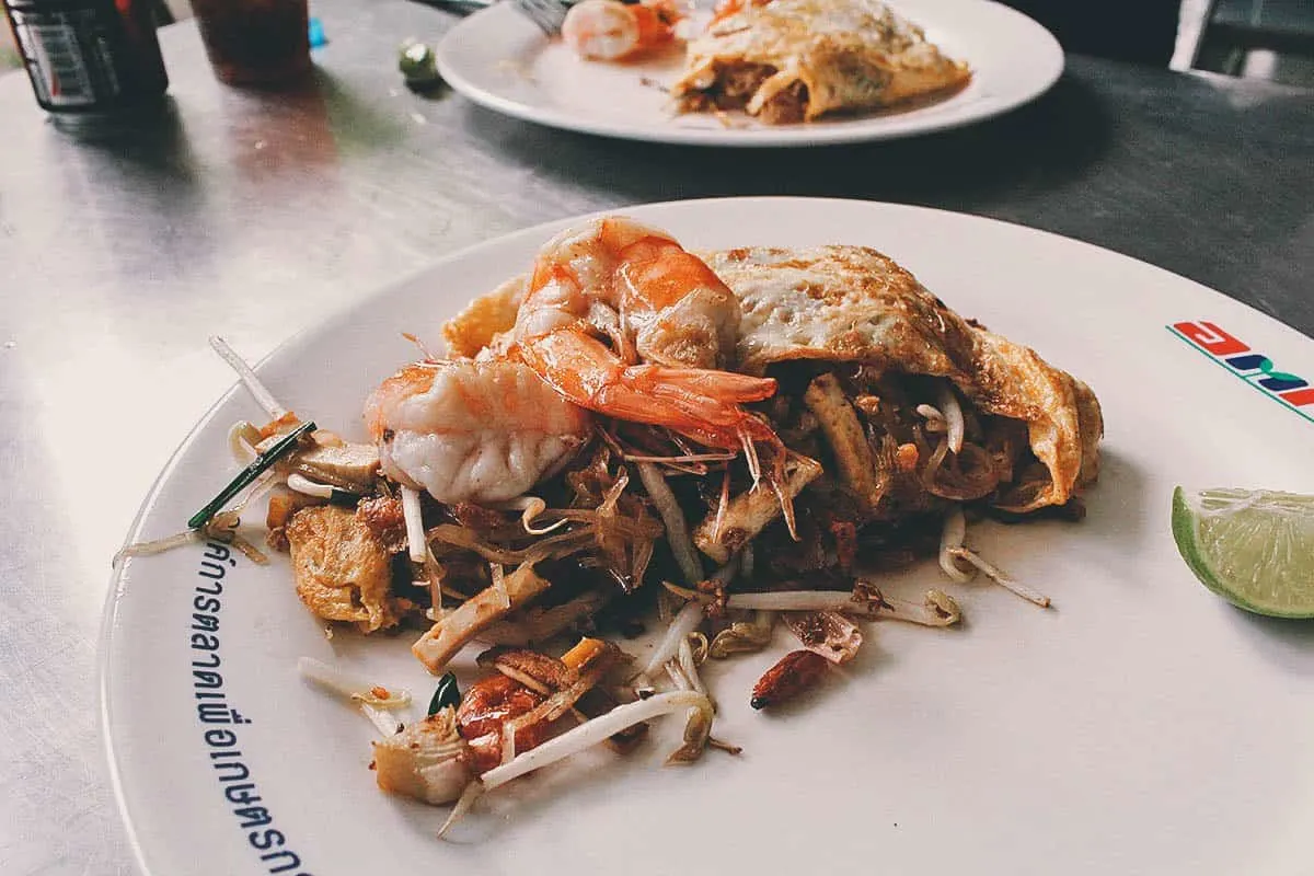 Pad thai with rice noodles, shrimp, and lime juice