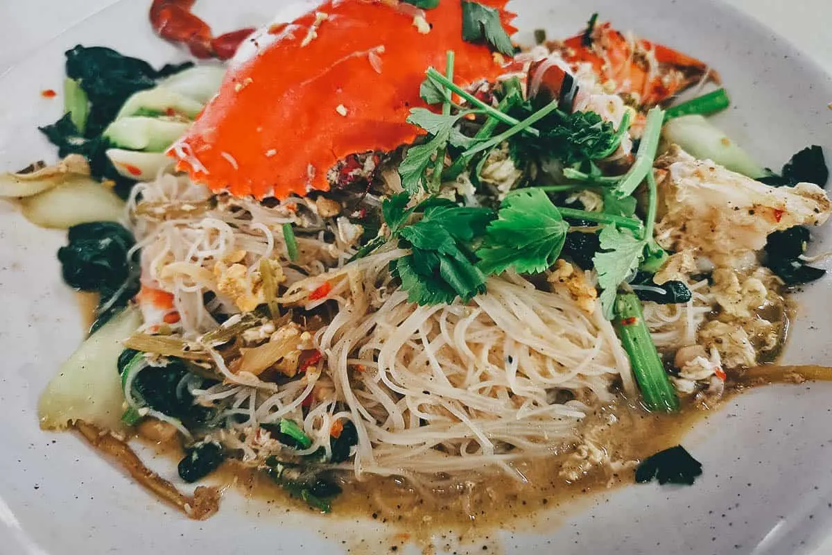 Singapore Food Guide Platter of crab bee hoon in Singapore