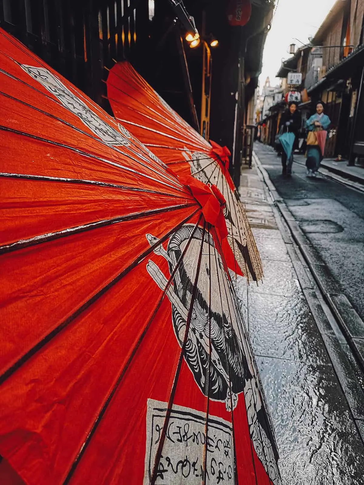 Red paper parasols in Pontocho Alley