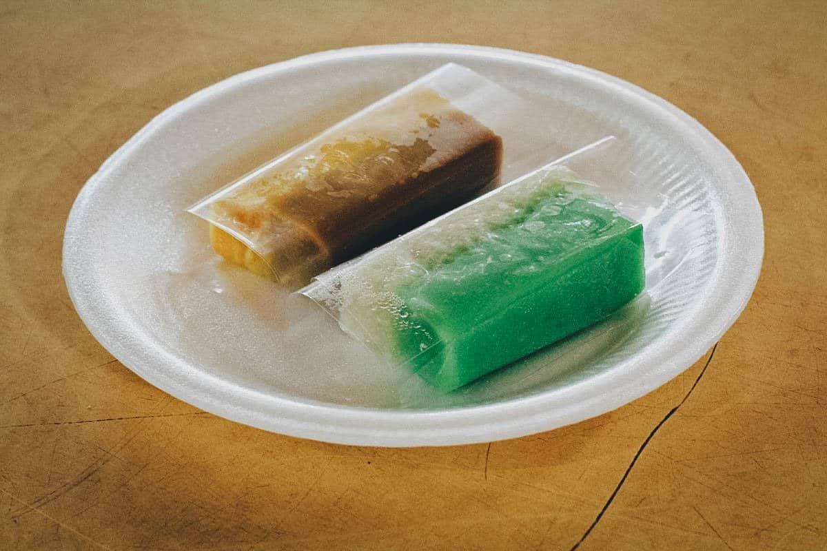 Plate of kueh at Tekka Centre, one of the best food courts in Singapore