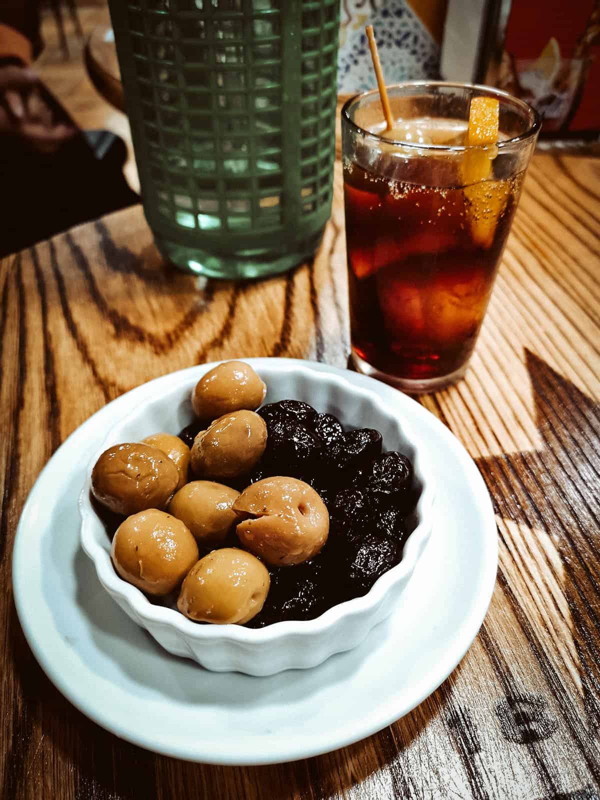 Aceitunas, one of the most common traditional Spanish dishes