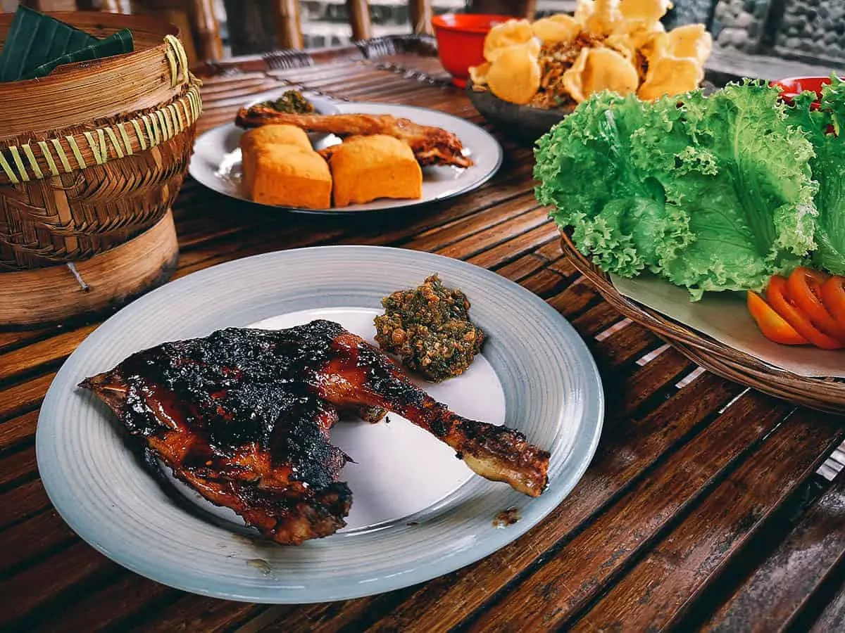 Indonesian Food Guide Bebek bakar