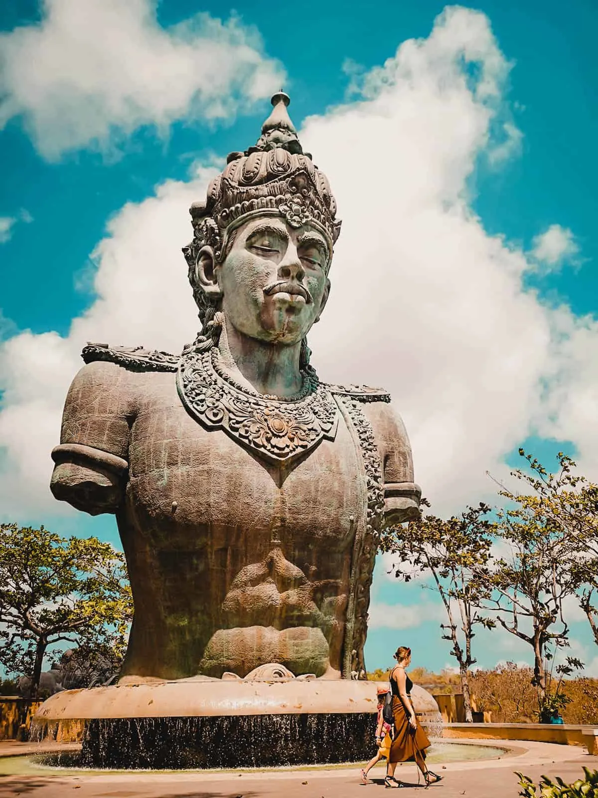 Travel Guide to Bali: Giant statue at Garuda Wisnu Kencana Cultural Park