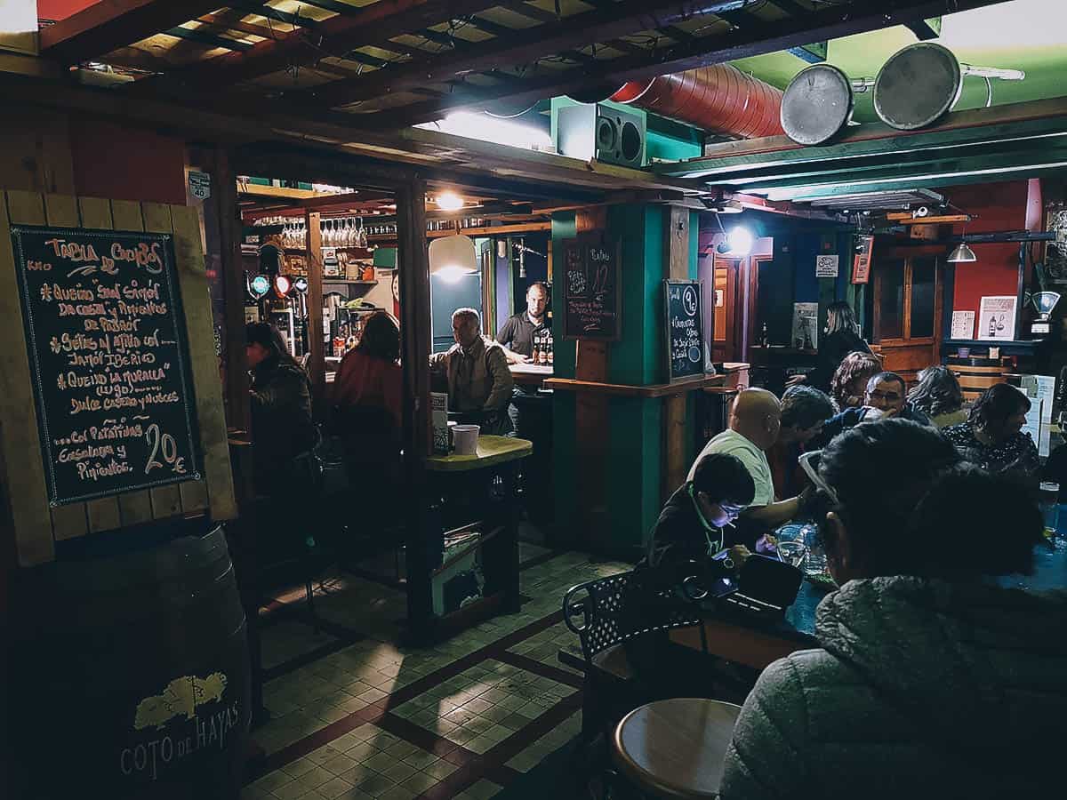 Inside Taberna km 0 bar and restaurant in Oviedo, Spain