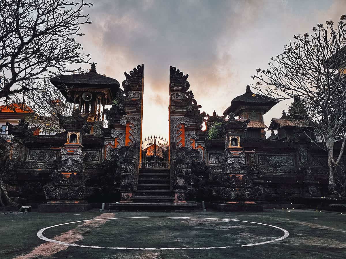 Travel guide to Ubud: Temples in Ubud, Bali, Indonesia