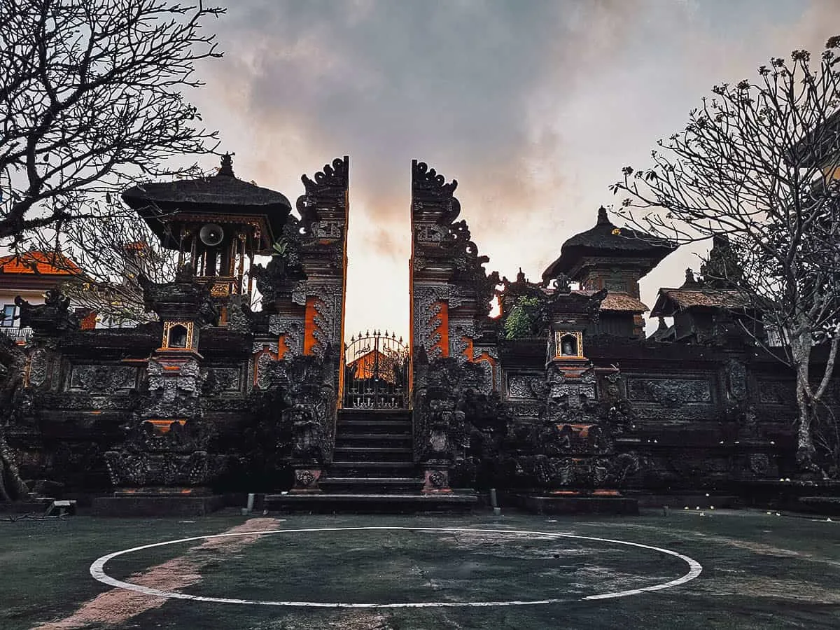Travel guide to Ubud: Temples in Ubud, Bali, Indonesia