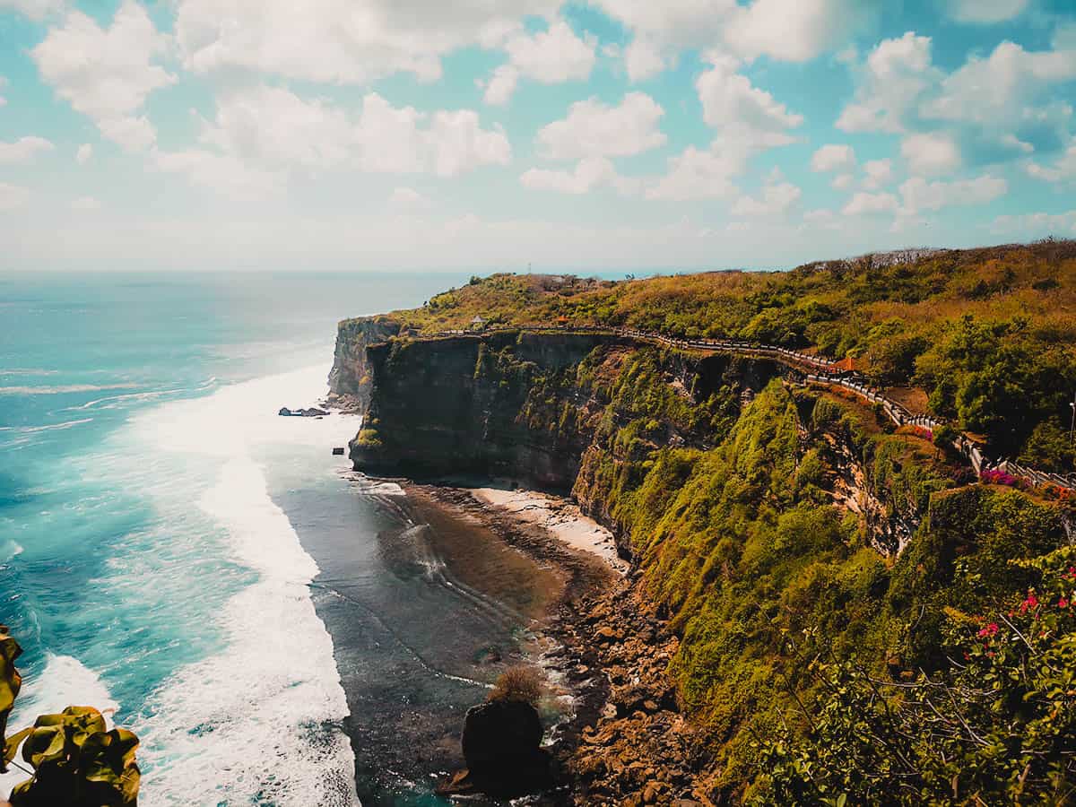 Bali Travel Guide: Uluwatu Temple