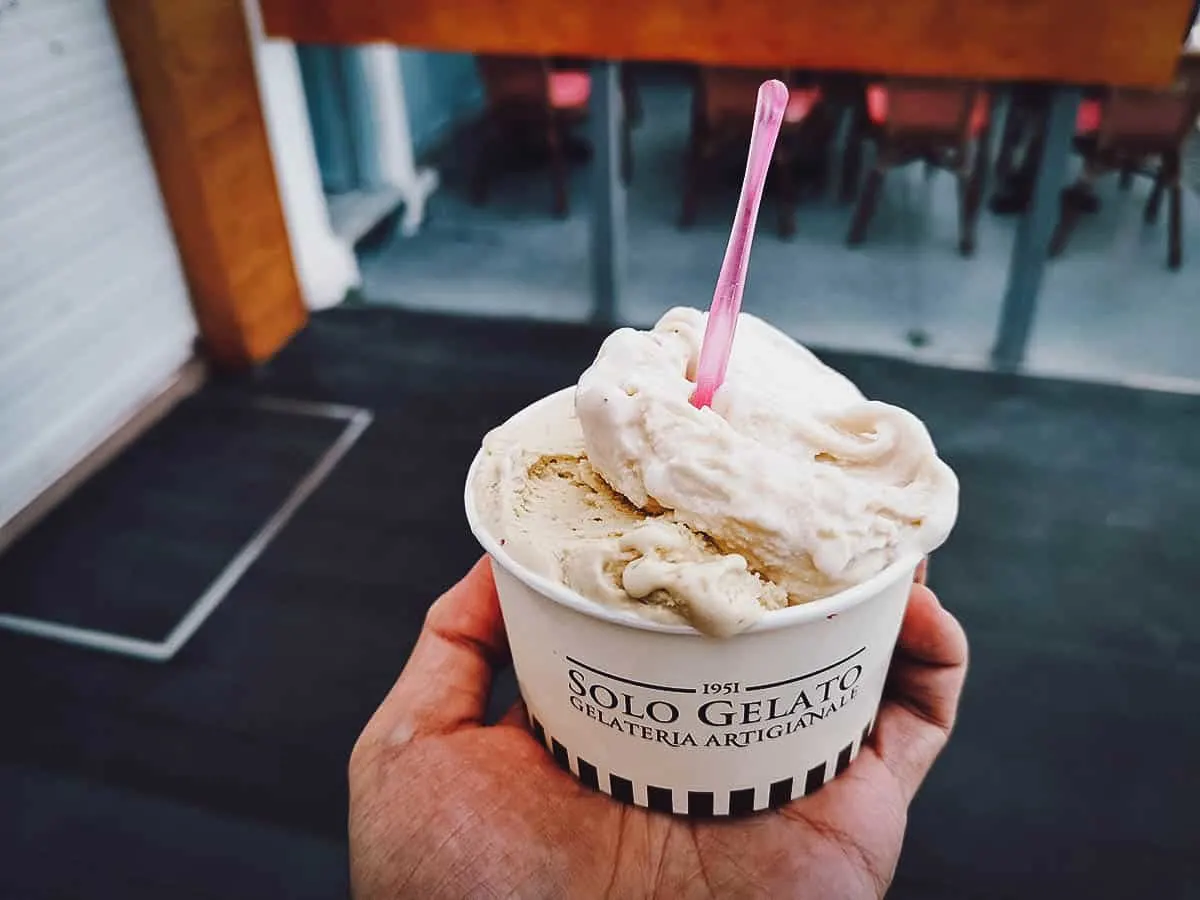 Santorini Food Guide: 9 Must-Eat Restaurants in Santorini, Greece Greek food in Santorini