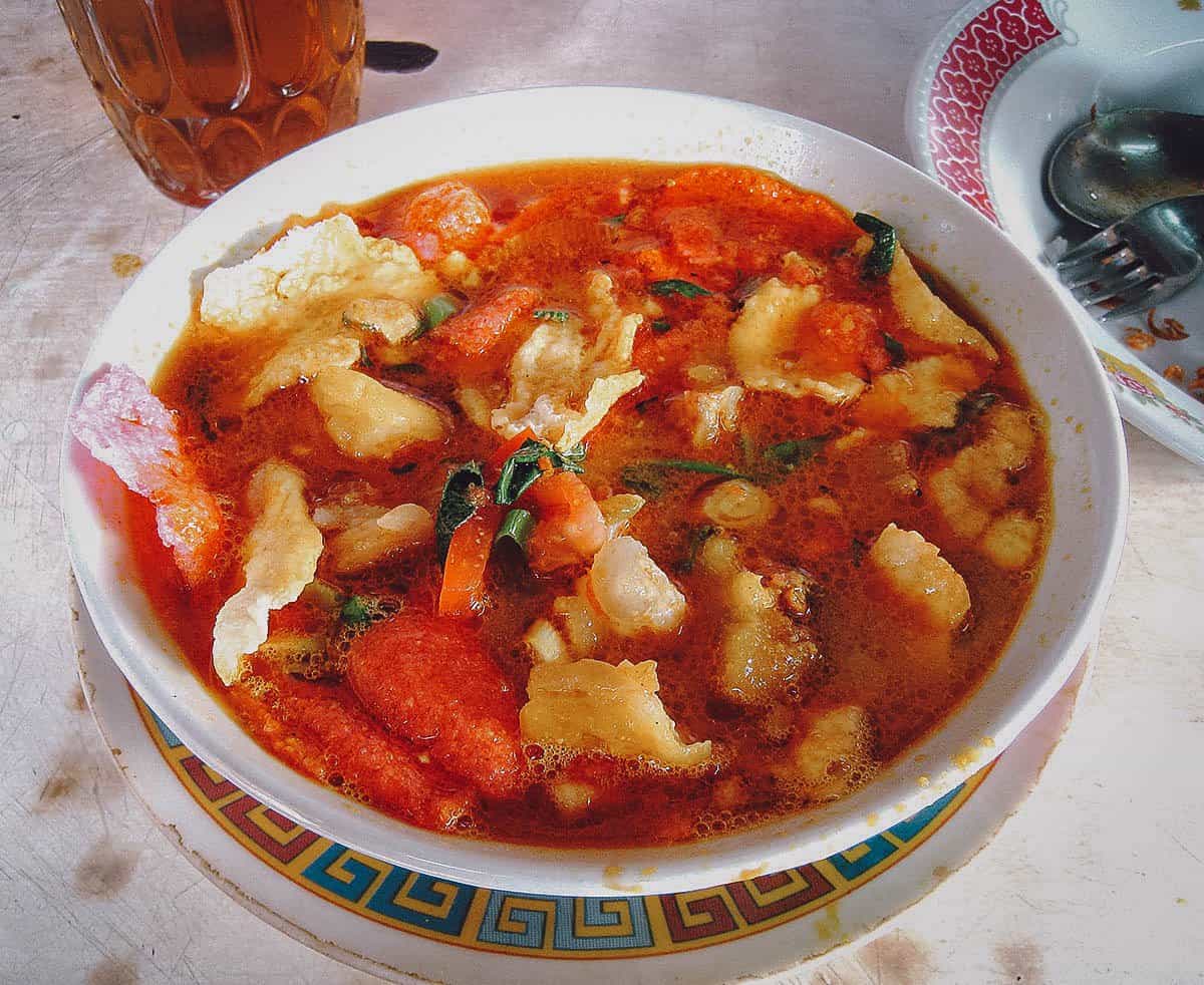 Soto kaki mencos