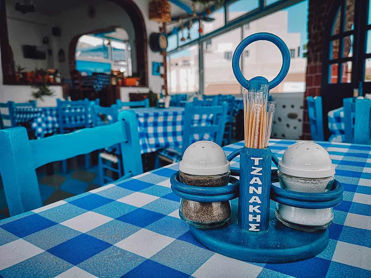 Tavern Tzanakis, Megalochori, Santorini, Greece