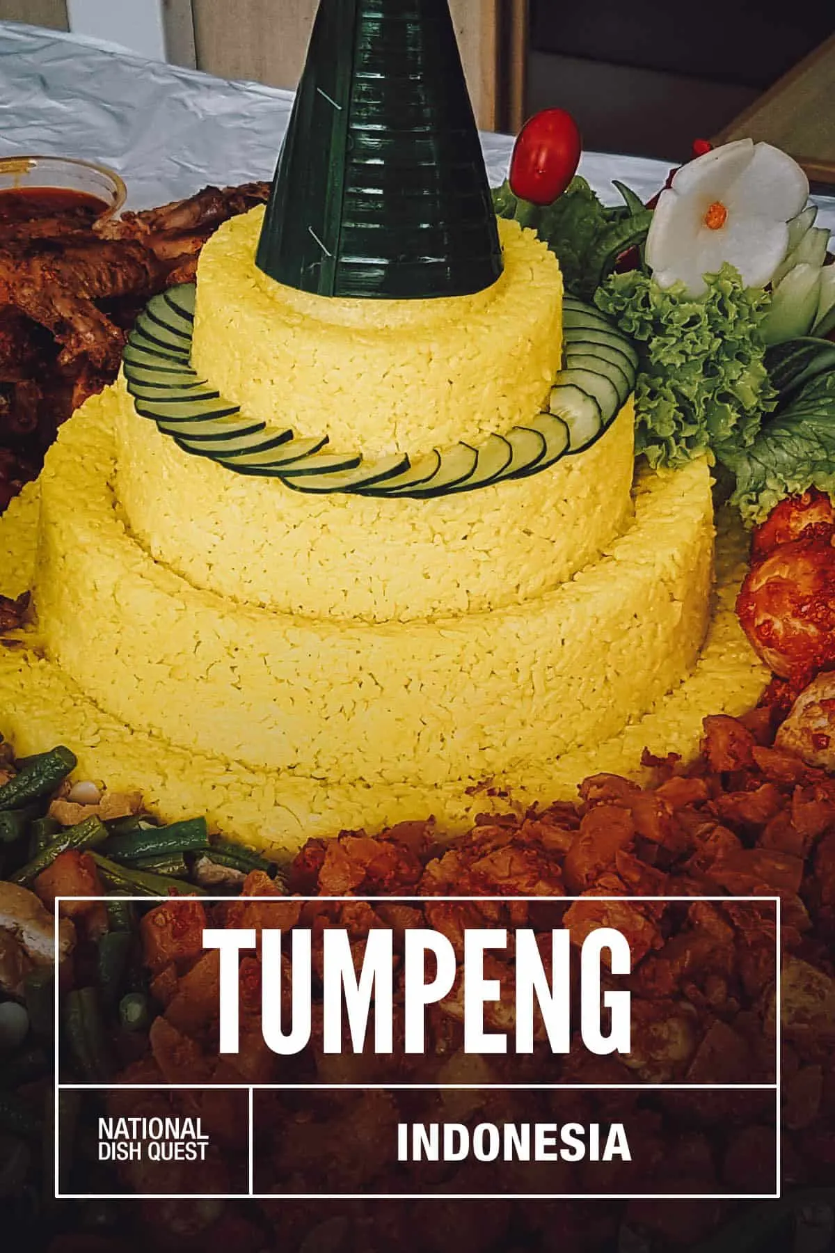 Indonesian tumpeng