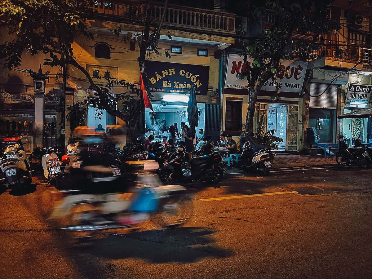 Bánh Cuốn Bà Xuân restaurant in Hanoi