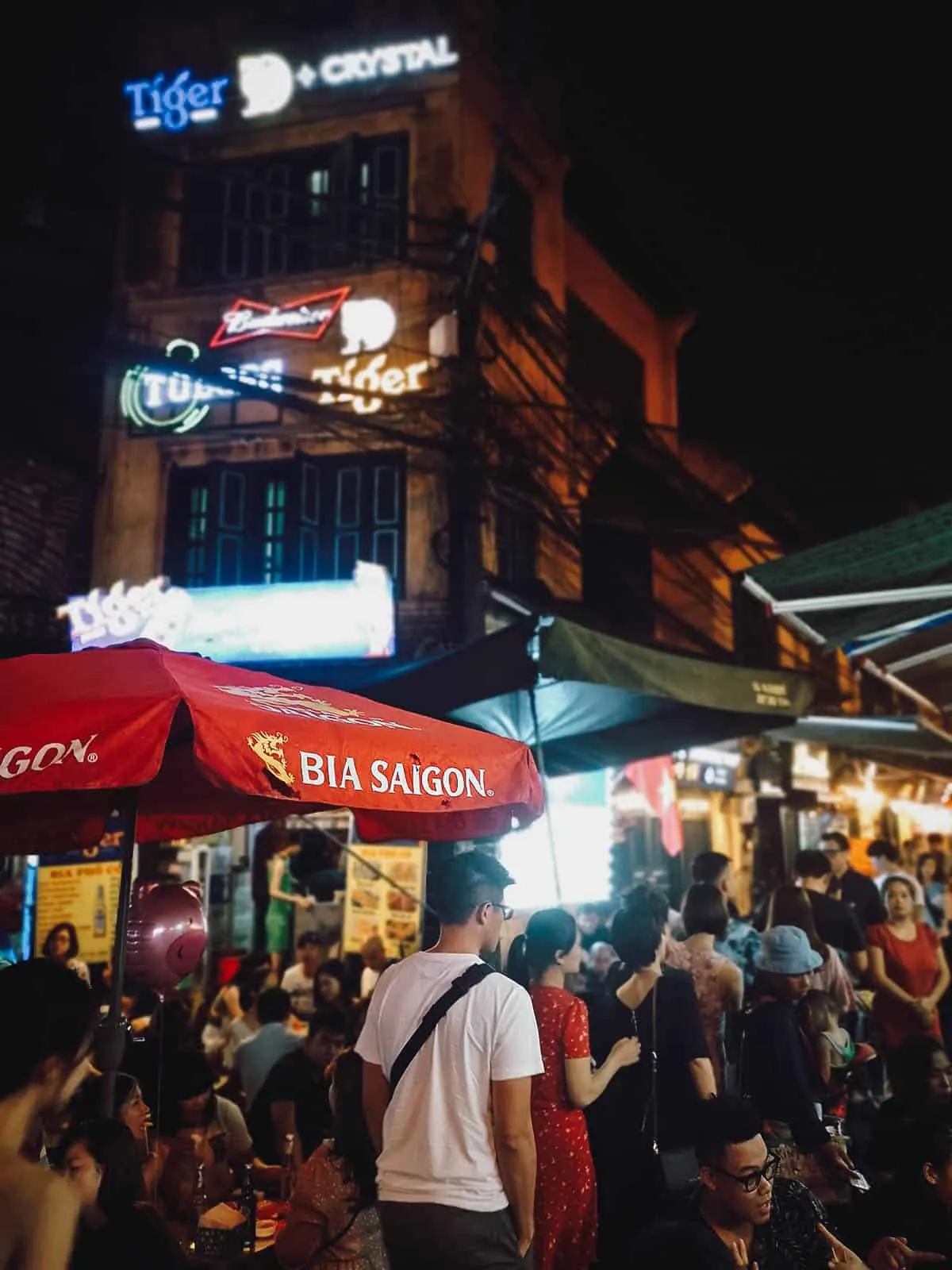 Bia hoi corner in Hanoi, Vietnam