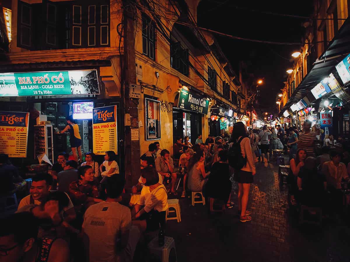 Bia hoi corner in Hanoi, Vietnam