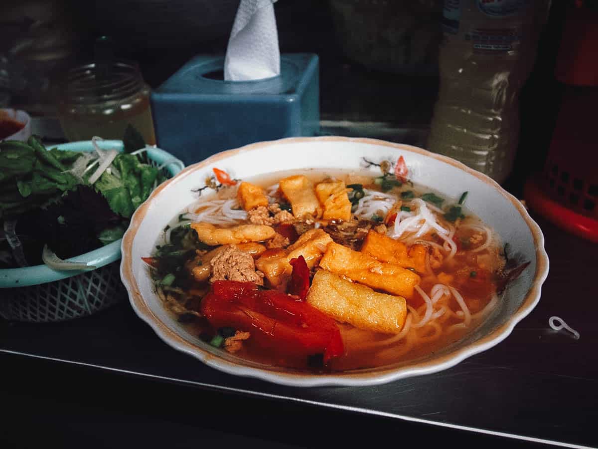 Bun rieu at Bún Riêu Cua Hàng Bạc stall in Hanoi