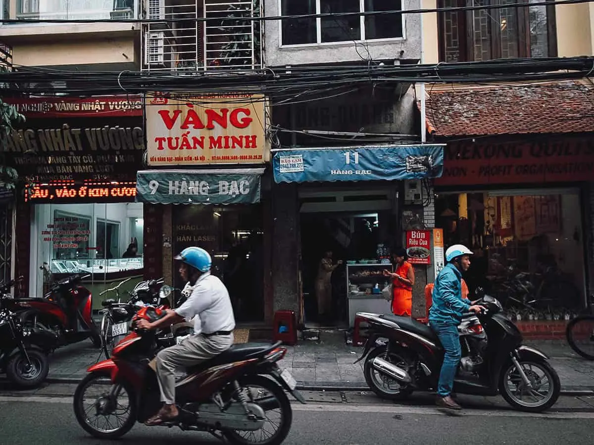 Bún Riêu Cua Hàng Bạc restaurant in Hanoi