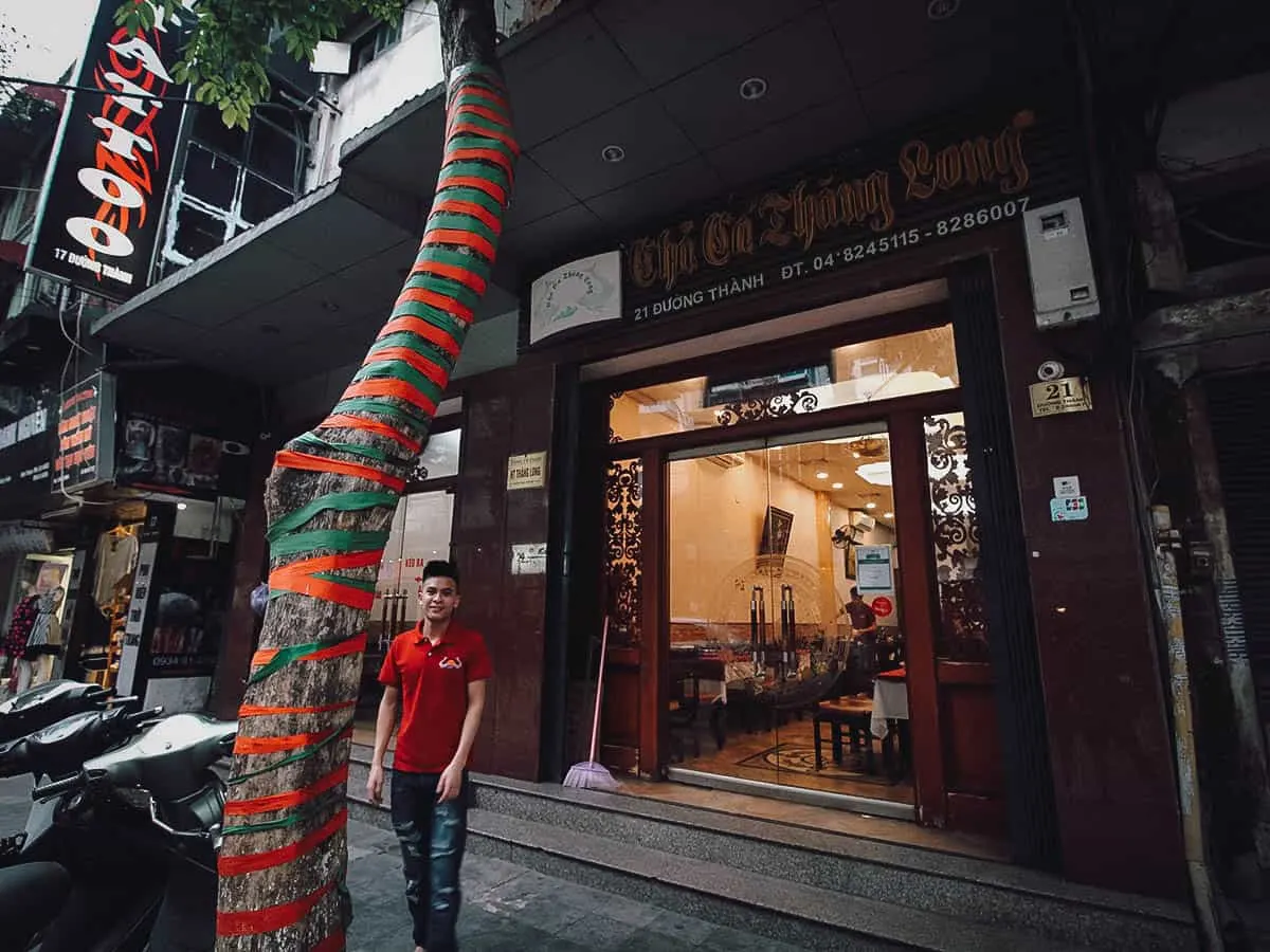 Exterior of Chả Cá Thang Long restaurant in Hanoi