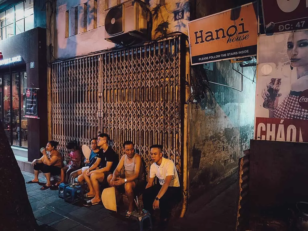 Hanoi Coffee Guide: 13 Instagrammable Cafes to Visit in Hanoi, Vietnam Alleyway into Hanoi House