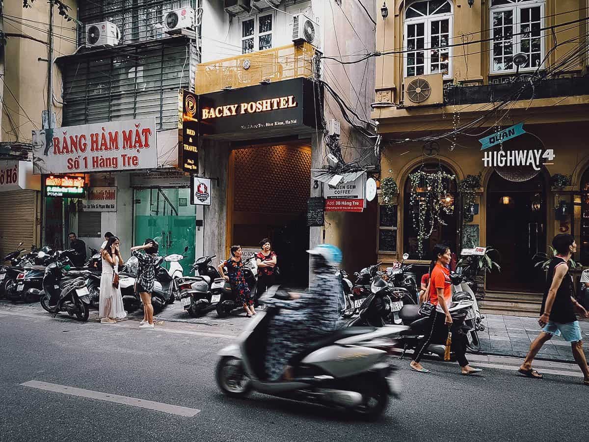 Alleyway into Hidden Gem Coffee