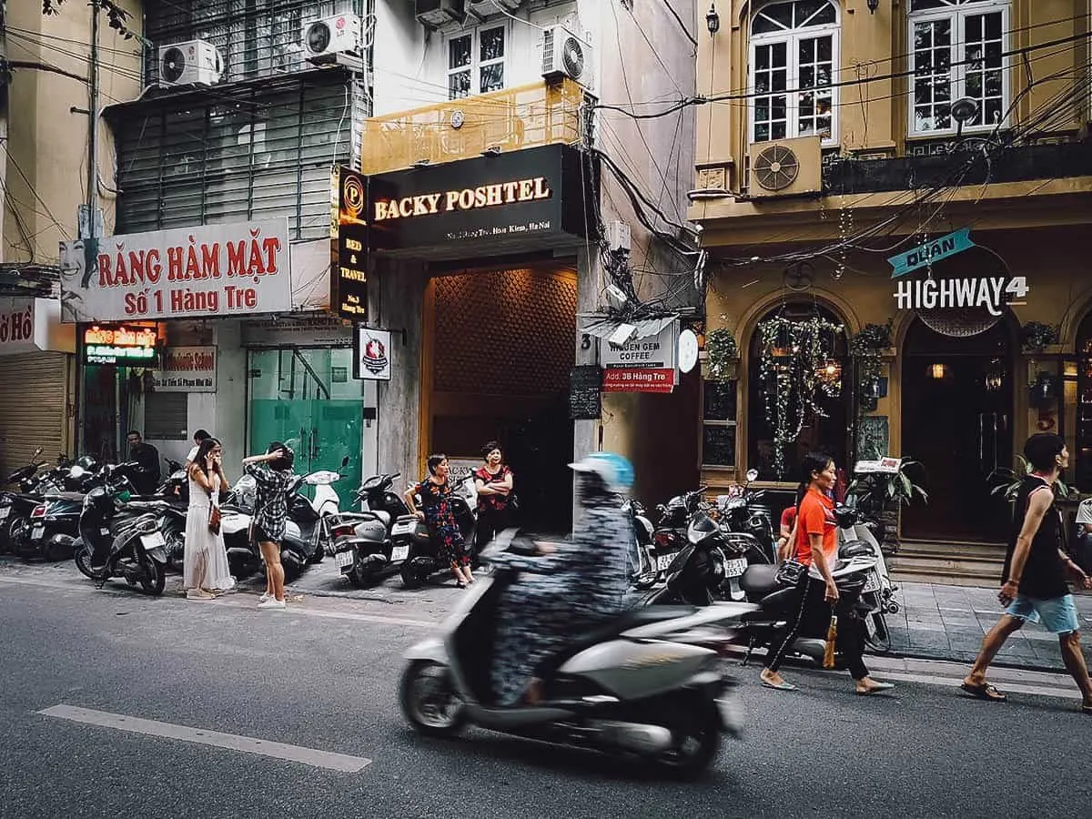 Hanoi Coffee Guide: 13 Instagrammable Cafes to Visit in Hanoi, Vietnam Alleyway into Hidden Gem Coffee