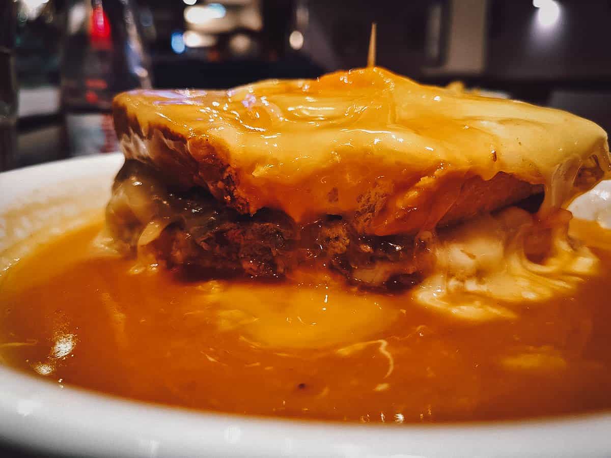 Francesinha at Lado B