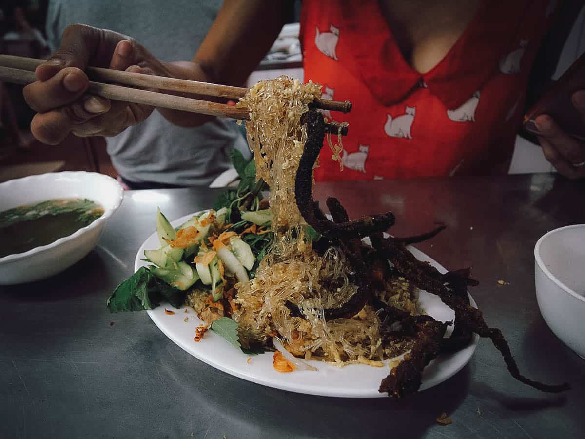 Mien luon at Dong Thinh Nha Hang Mien Luon restaurant in Hanoi