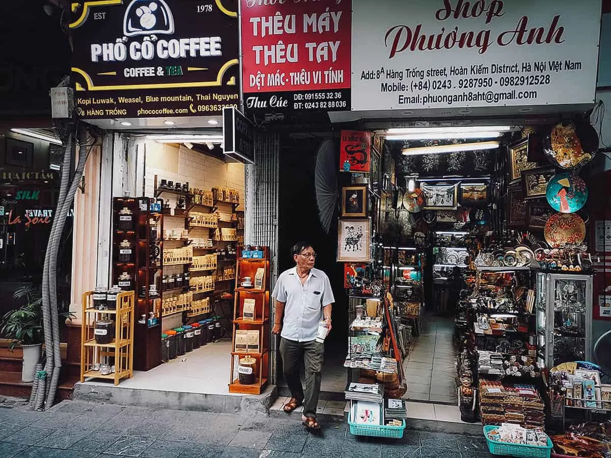 Entrance to Pho Hang Trong restaurant in Hanoi