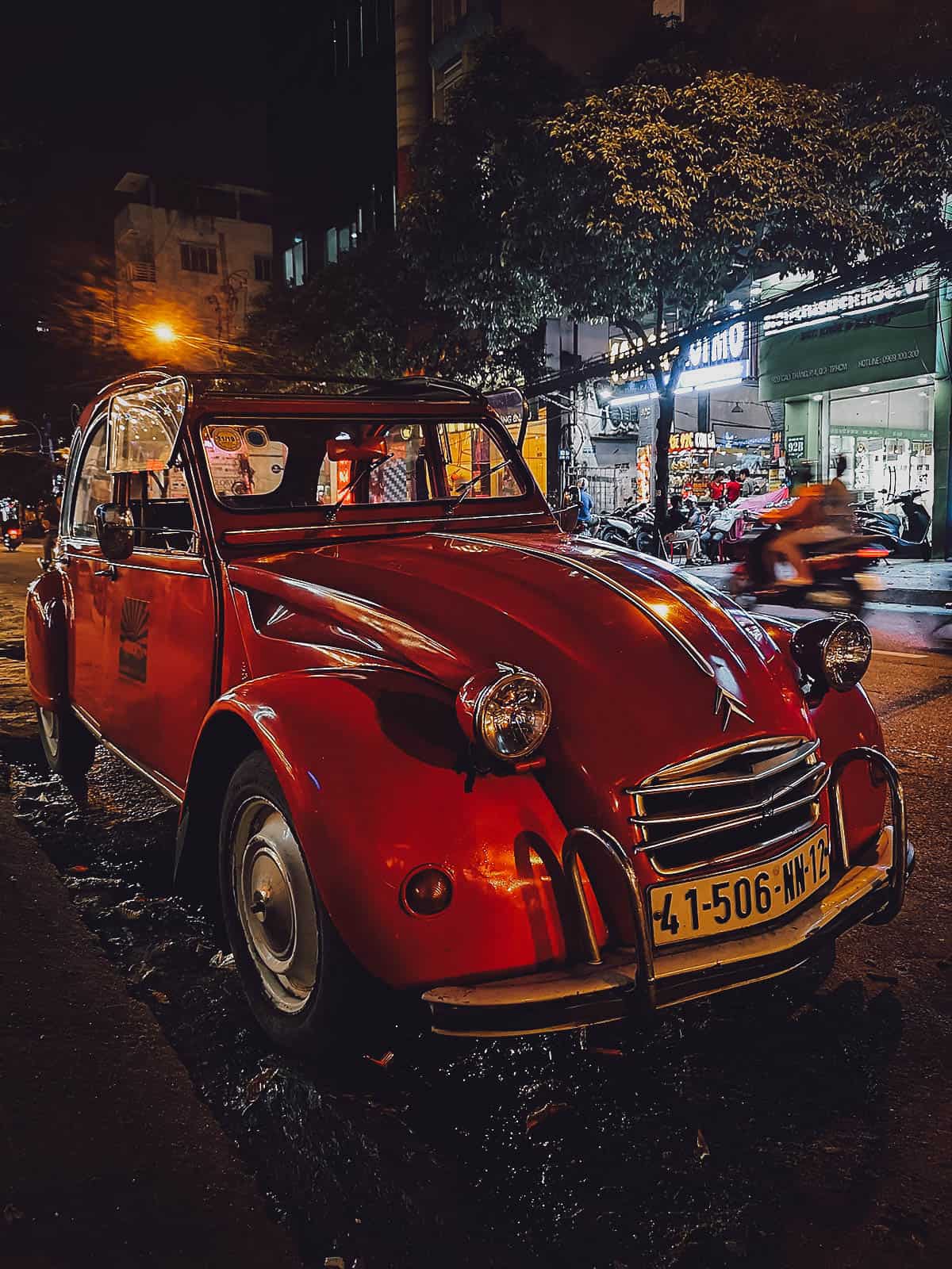 Citroen 2CV in Ho Chi Minh City