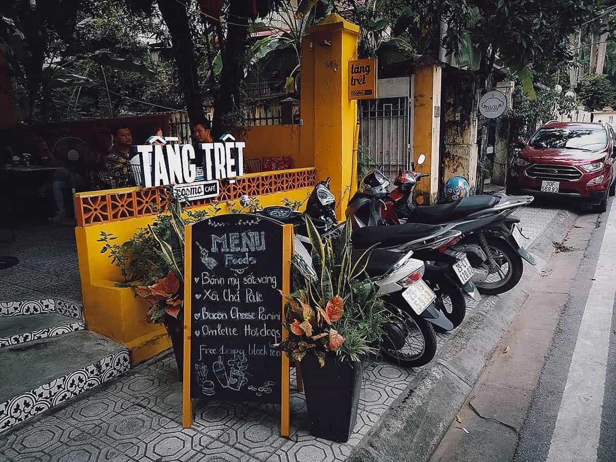 Tang Tret Cosmo Cafe, Hanoi, Vietnam