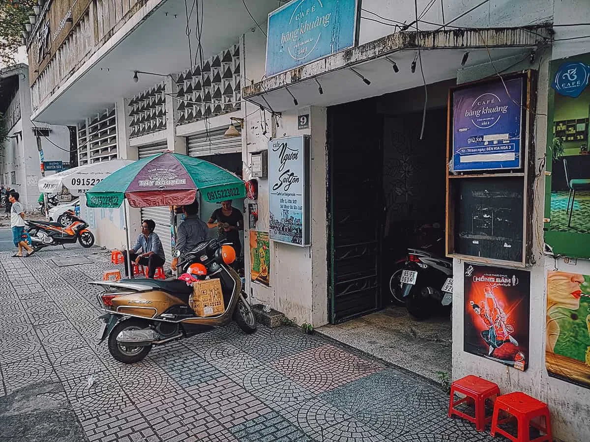The Cafe Apartments in Saigon, Vietnam Entrance to Thai Van Lung building