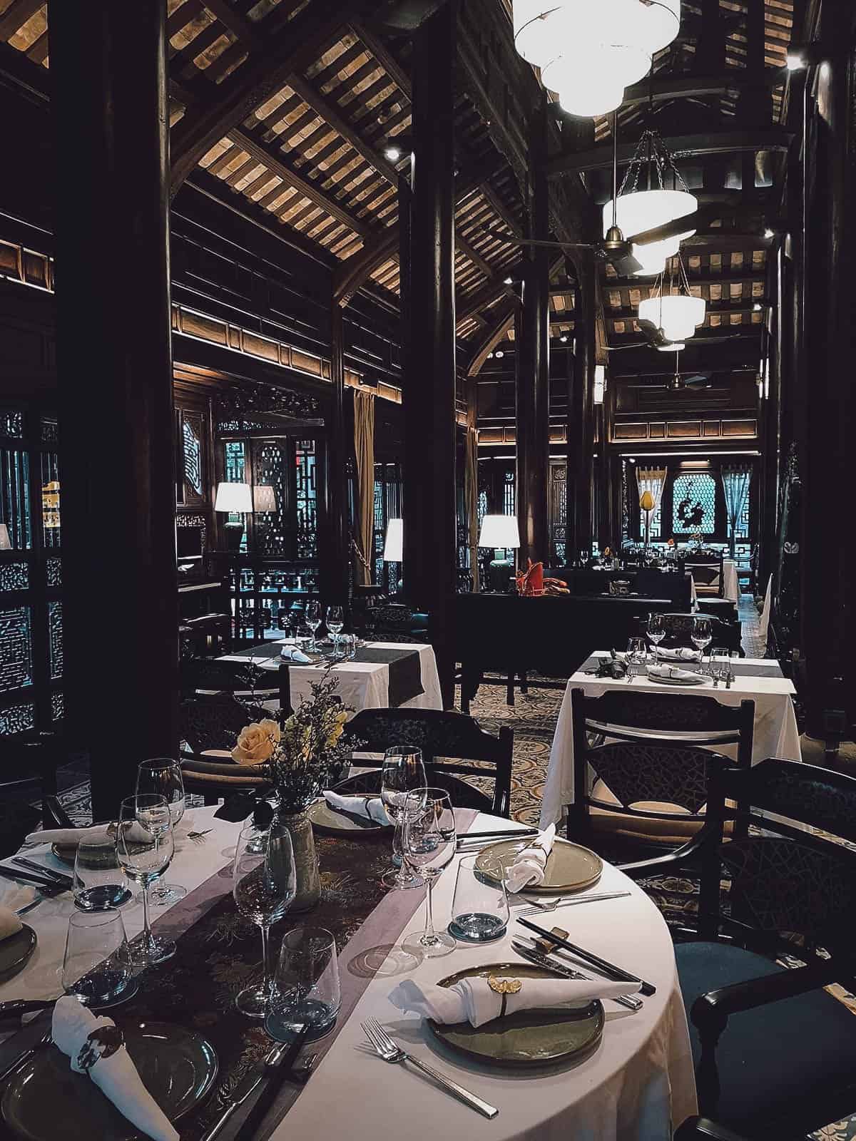 Ancient Hue Garden Houses restaurant interior