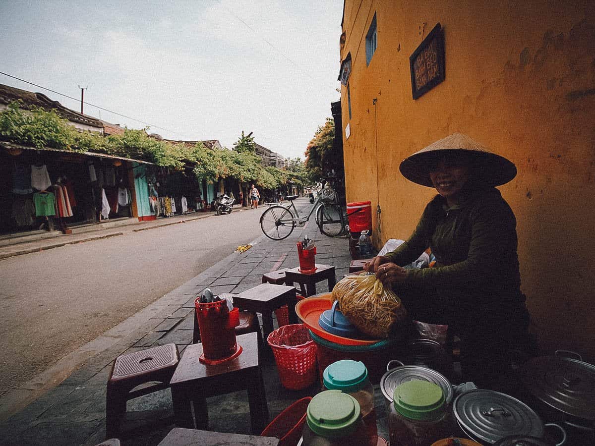 Aunt Bay, a street food vendor in Hoi An