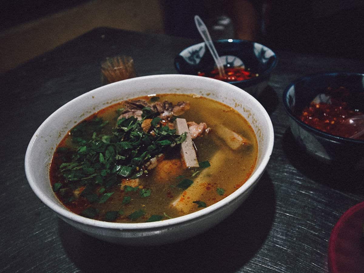 Where to Eat in Hoi An, Vietnam Banh Canh at Ba Quyt restaurant in Hoi An, Vietnam