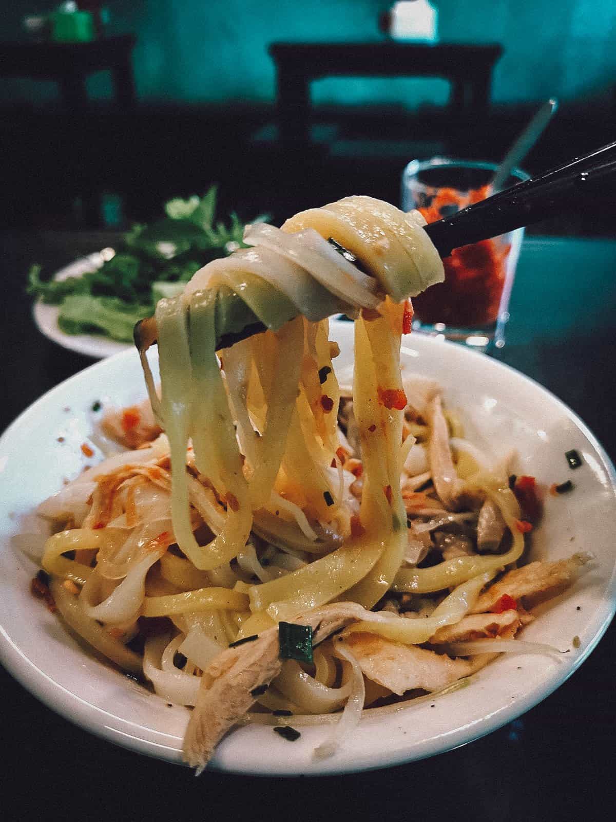 Mi quang noodles at Pho Xua restaurant in Hoi An