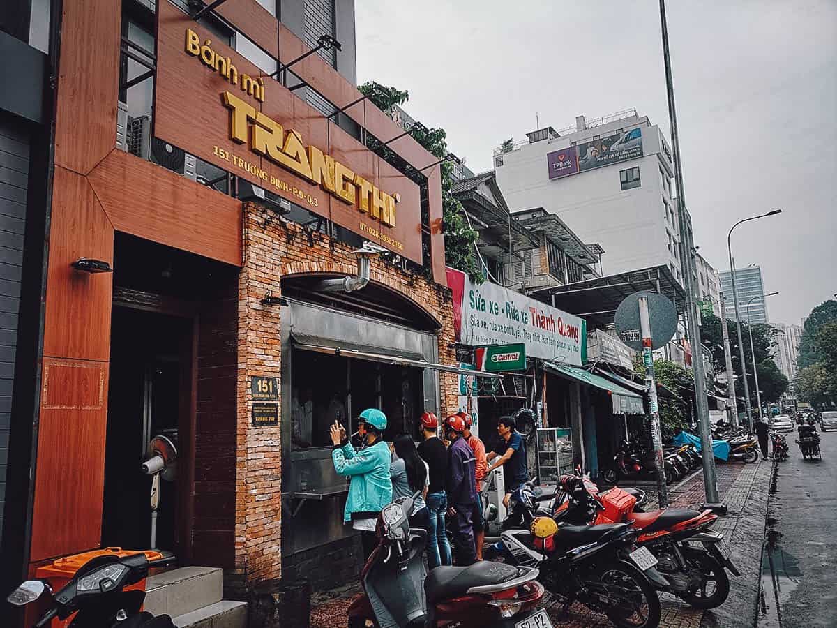 Banh Mi Trang Thi stall in Saigon