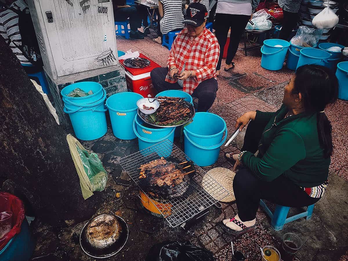 Grilling bun thit nuong at Nguyen Trung Truc in Saigon