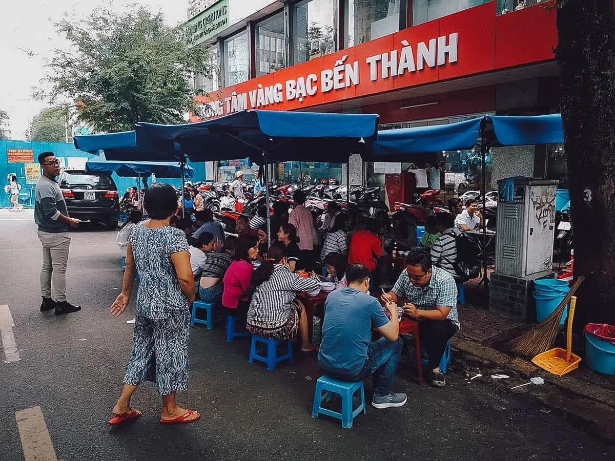Bun Thit Nuong Nguyen Trung Truc street food stall in Saigon