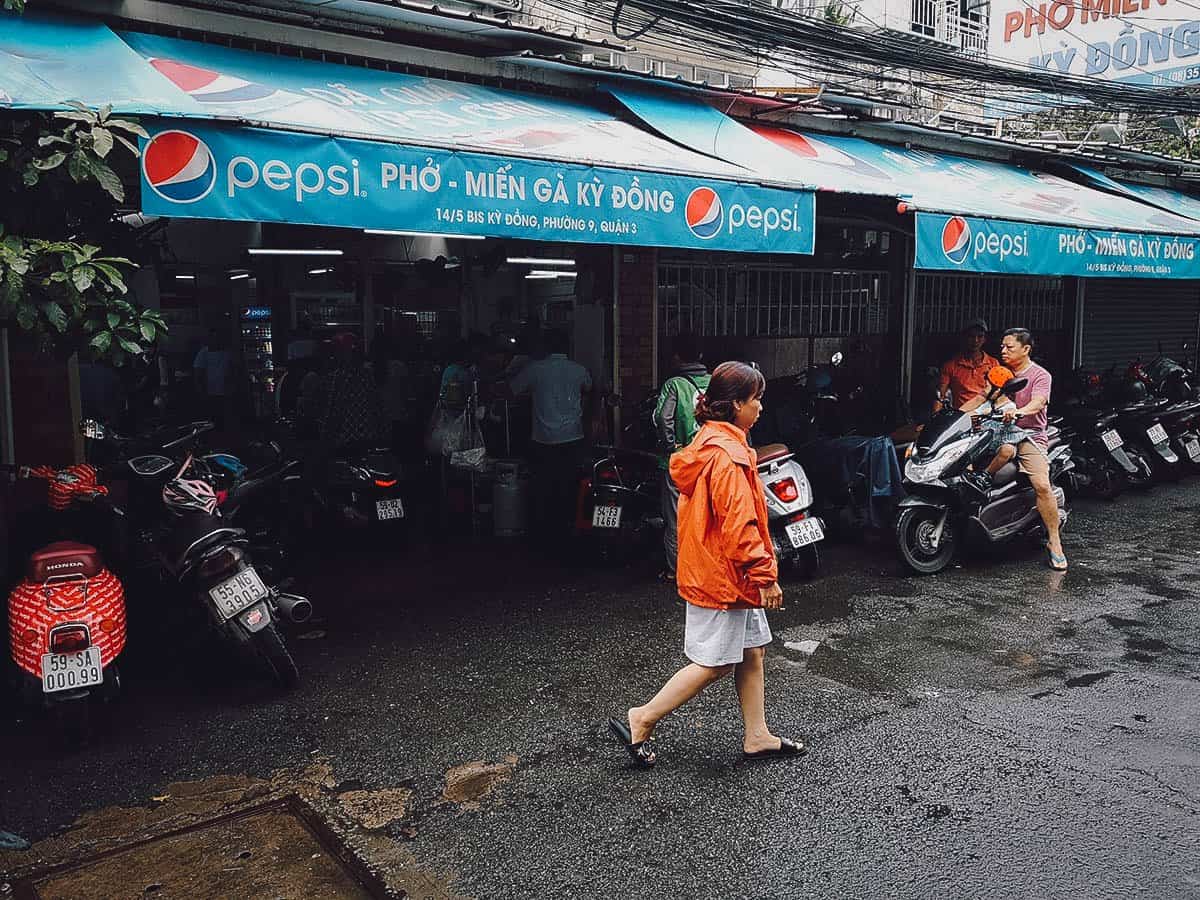 Pho Mien Ga Ky Dong restaurant exterior in Saigon